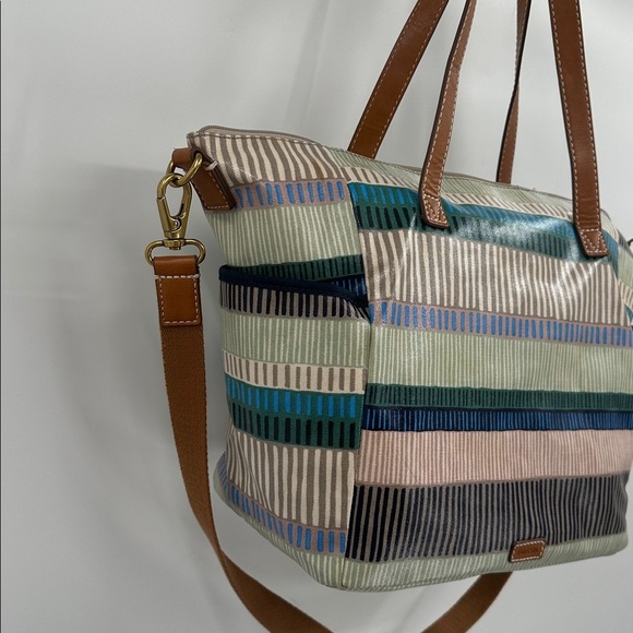 Fossil Vinyl Striped Large Tote Bag with Tan Leather Straps - Picture 4 of 12